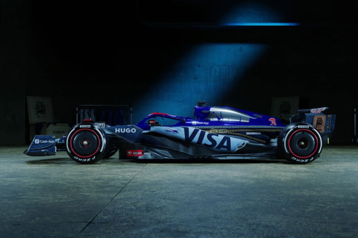 Modepartner HUGO hat eine Denim-Lackierung ausgeheckt