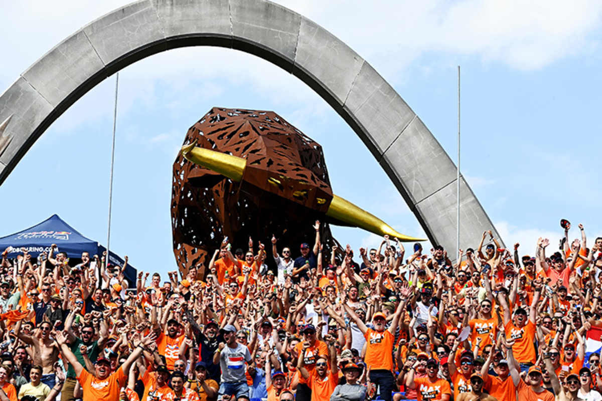 Unwahrscheinlich: holländisches Volksfest ohne Unterbrechung.