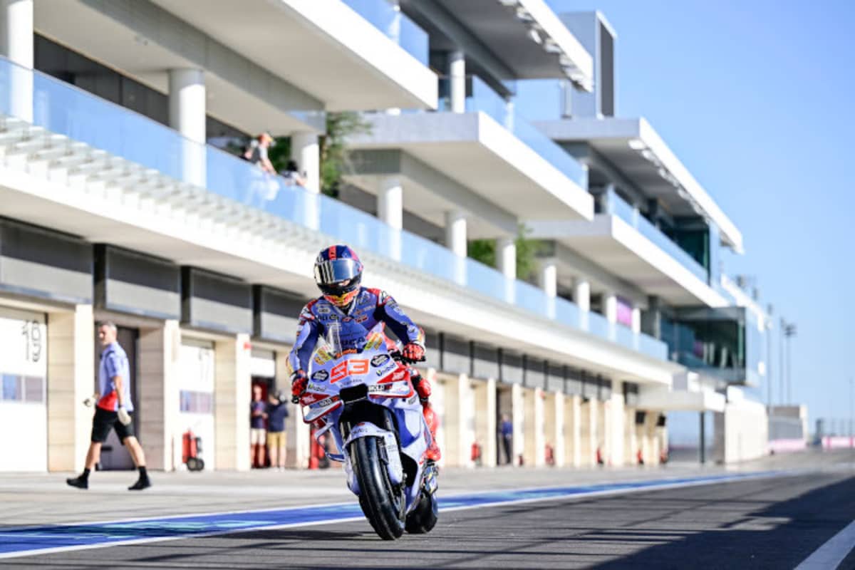 Gresini-Ducati-Neuzugang Marc Márquez auf dem Weg zur Arbeit