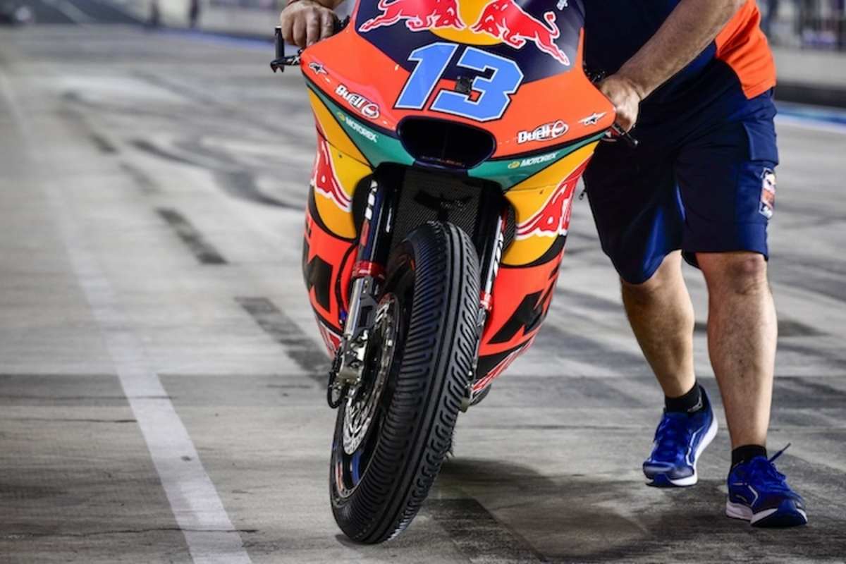 Hat bereits viel Erfahrung mit WP-Suspension: KTM-Langzeitpartner  Aki Ajo setzte WP-Komponenten bereits bis 2020 in der Moto2-KTM und seit über 10 Jahren erfolgreich in der Moto3 ein