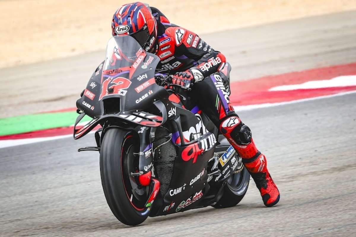 Macht sich bereit für den Start aus Reihe eins. Aprilia-Pilot Maverick Vinales