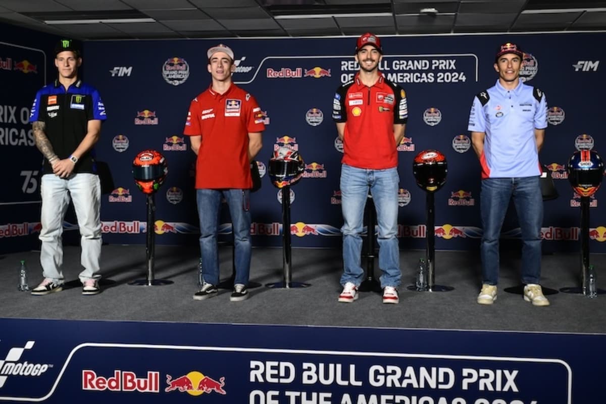 Von links: Yamaha-Verlängerer Quartararo, GASGAS-Feuerwerk Acosta, Weltmeister Bagnaia und der spanische König von Texas – Marc Márquez