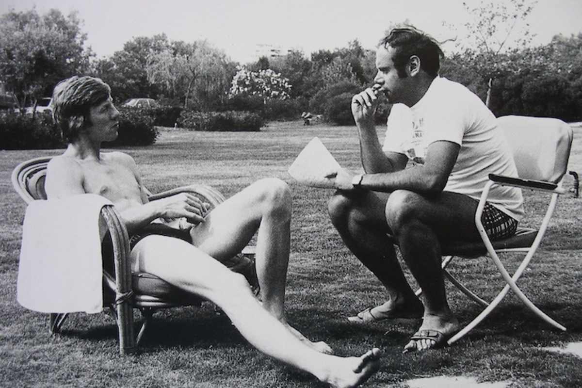 Recherche-Einsatz am Rallye-Ruhetag: Völker und Röhrl 1978 im entspannten Gespräch