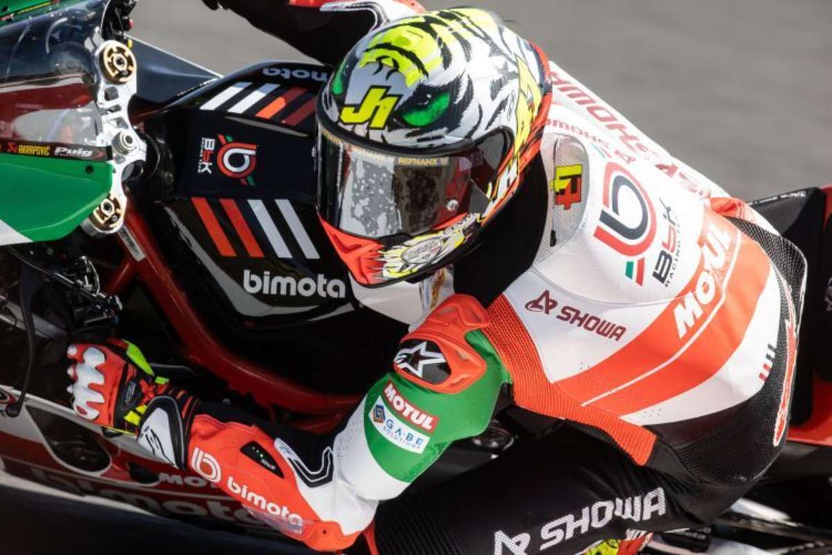 Axel Bassani führt das Feld an