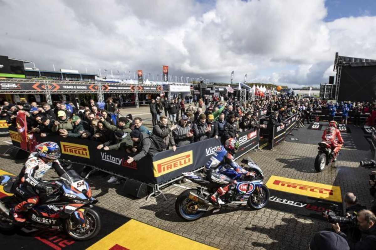 Nicolò Bulega, Jonathan Rea & Toprak Razgatlioglu