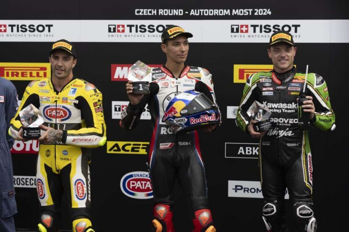 Superpole - Andrea Iannone, Toprak Razgatlioglu & Alex Lowes