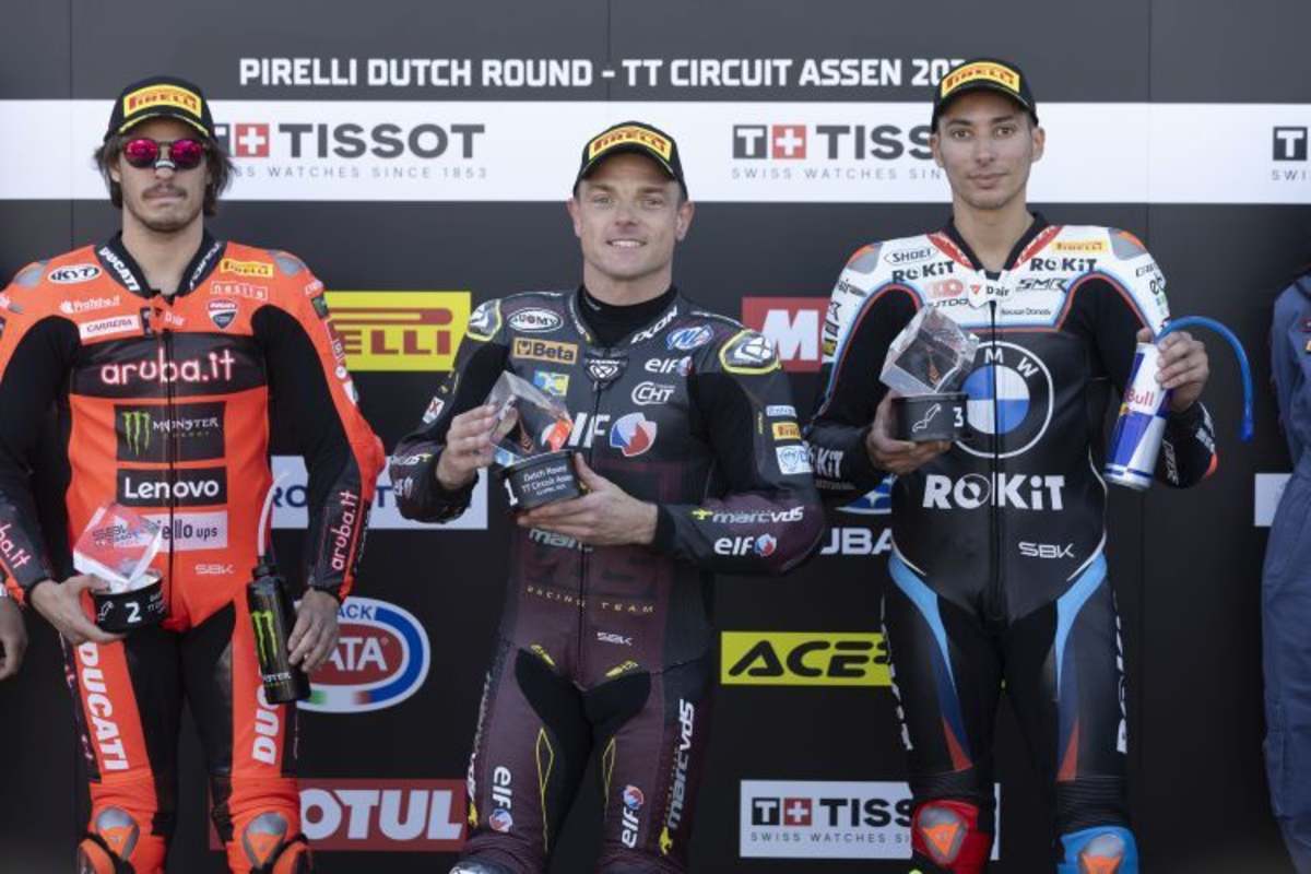 Superpole - Nicolò Bulega, Sam Lowes & Toprak Razgatlioglu