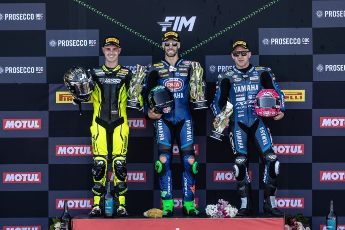 1. Rennen - Tom Booth-Amos, Stefano Manzi & Lucas Mahias