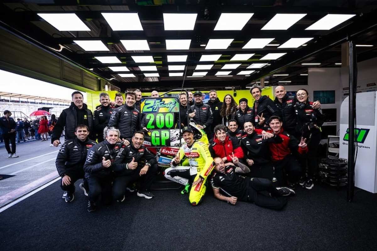 Teamfoto zur Feier des 200. GP von Franco Morbidelli