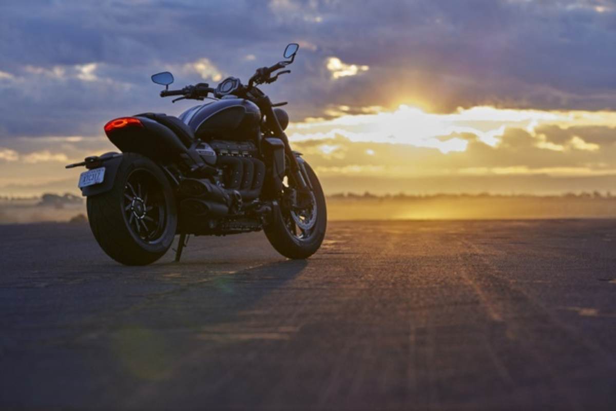 Bereit für den Ritt des einsamen Cowboys in den Sonnenuntergang: Triumph Rocket 3 Storm R