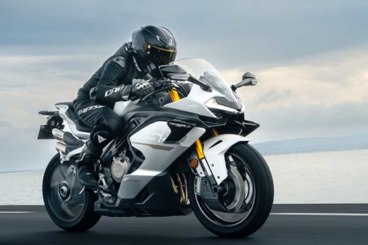 CF Moto 750SR-S: Basis für ein Rennmotorrad der Supersport-WM?