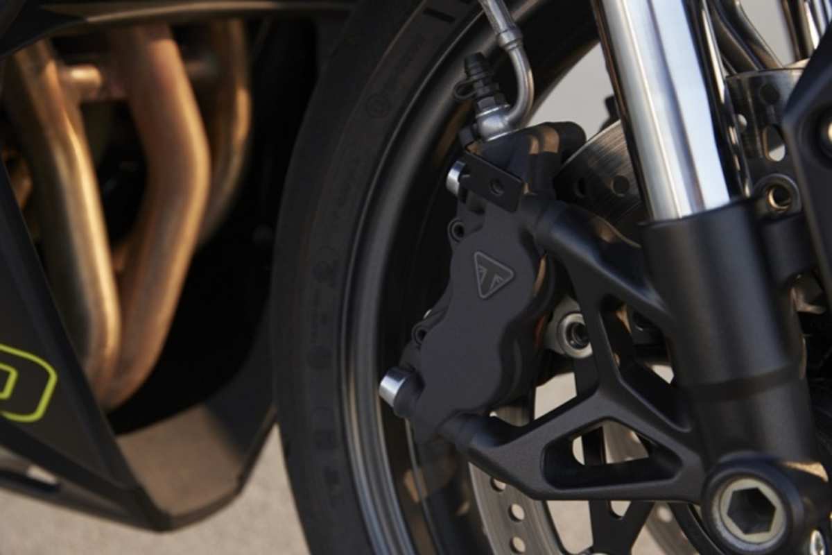 Radial angeschraubte Vierkobenzangen, Showa-Gabel