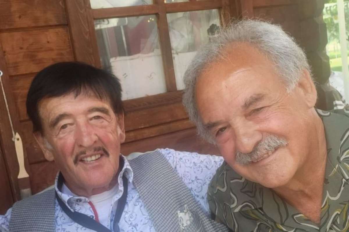 Weltmeister als Teamchef und als Dreiradpassagier: Walter Brun und Kurt Waltisperg