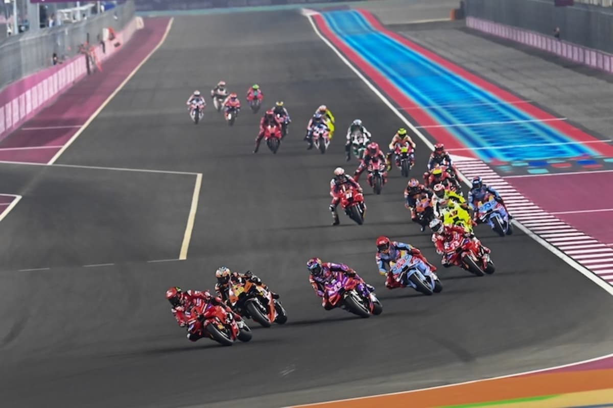 Wie schon beim Sprint gelangen Jorge Martin und Brad Binder der beste Run in die erste Kurve