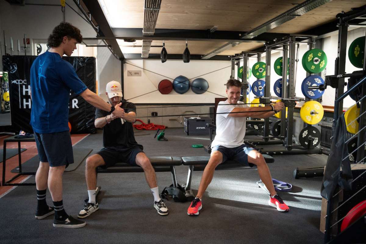 Kelvin van der Linde and Ricardo Feller