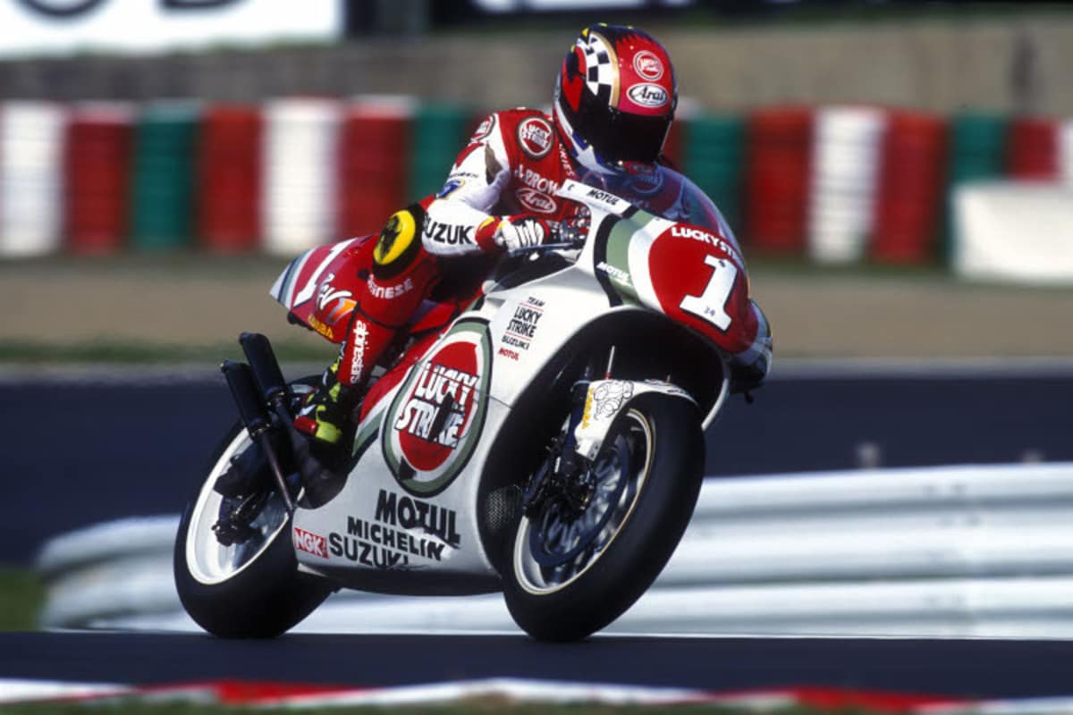 Von der «34» zur Nummer eins. Schwantz auf der legendären Suzuki RGV 500 Gamma