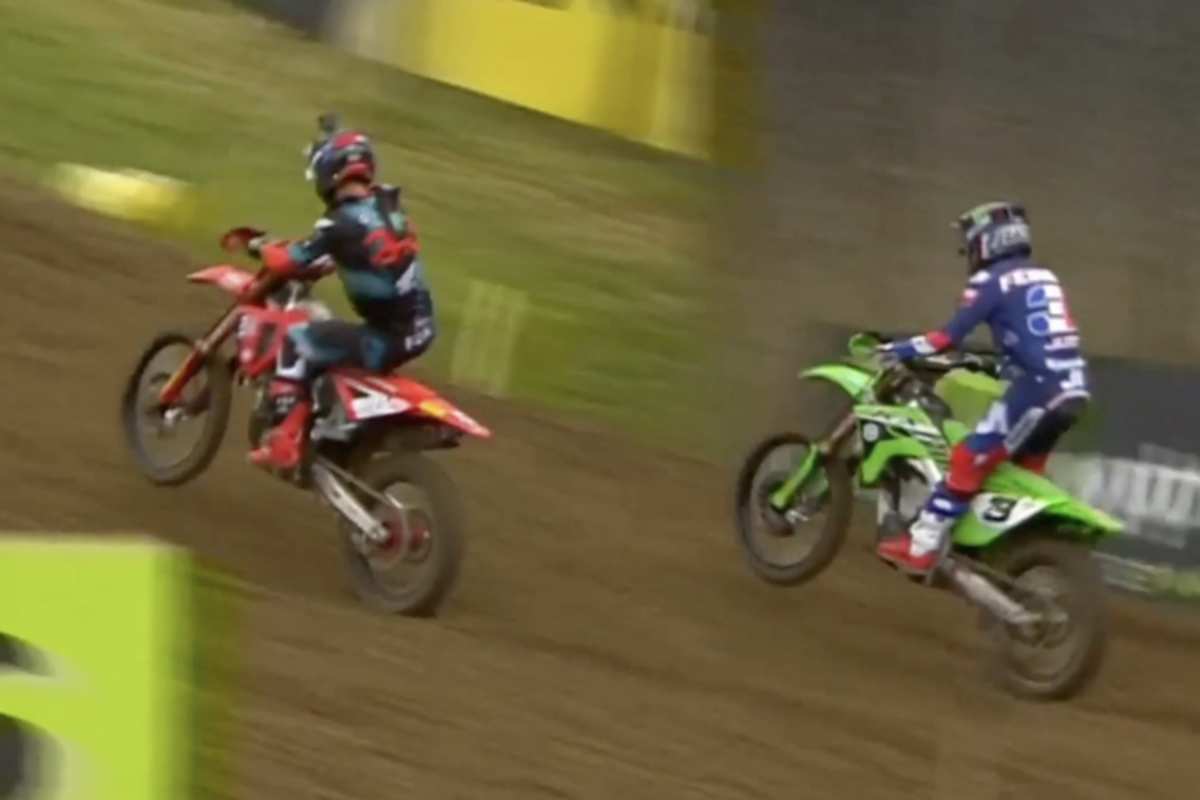 Gajser setzt sich im ersten Lauf gegen Febvre durch