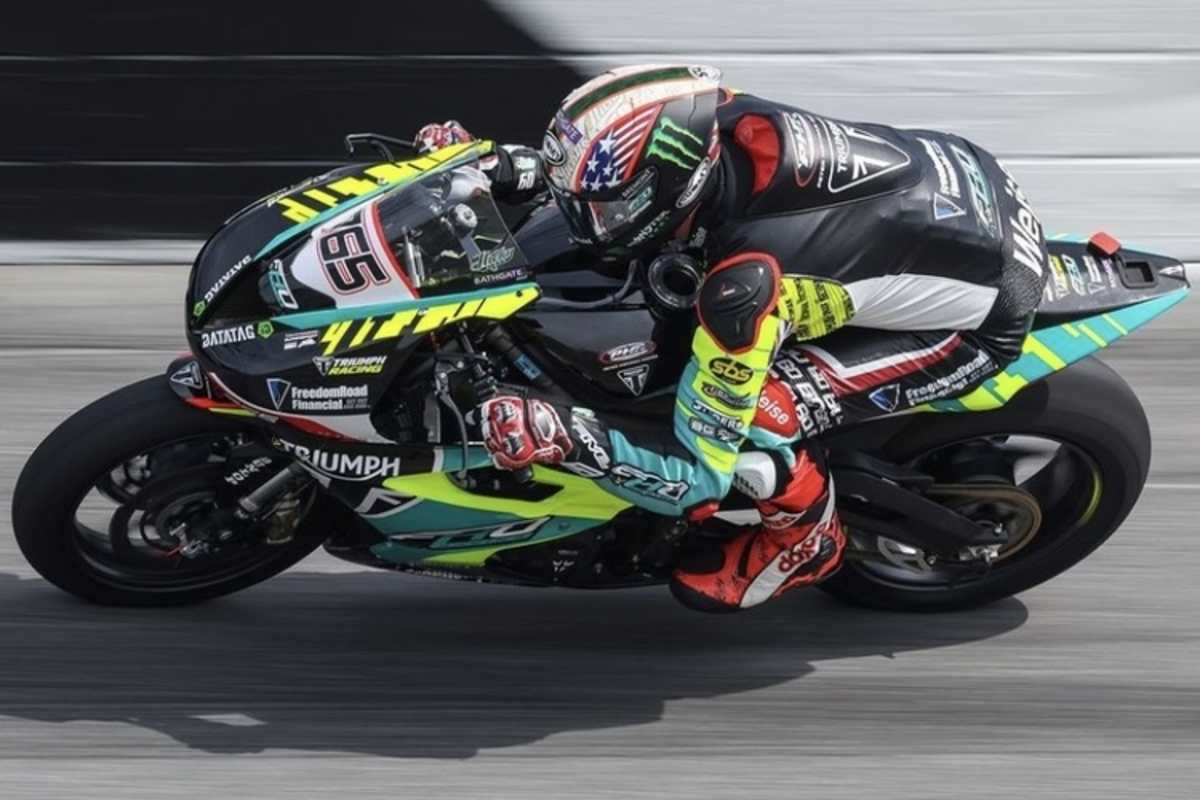 Peter Hickman fiel zwei Runden vor dem Ende mit einem technischen Problem aus