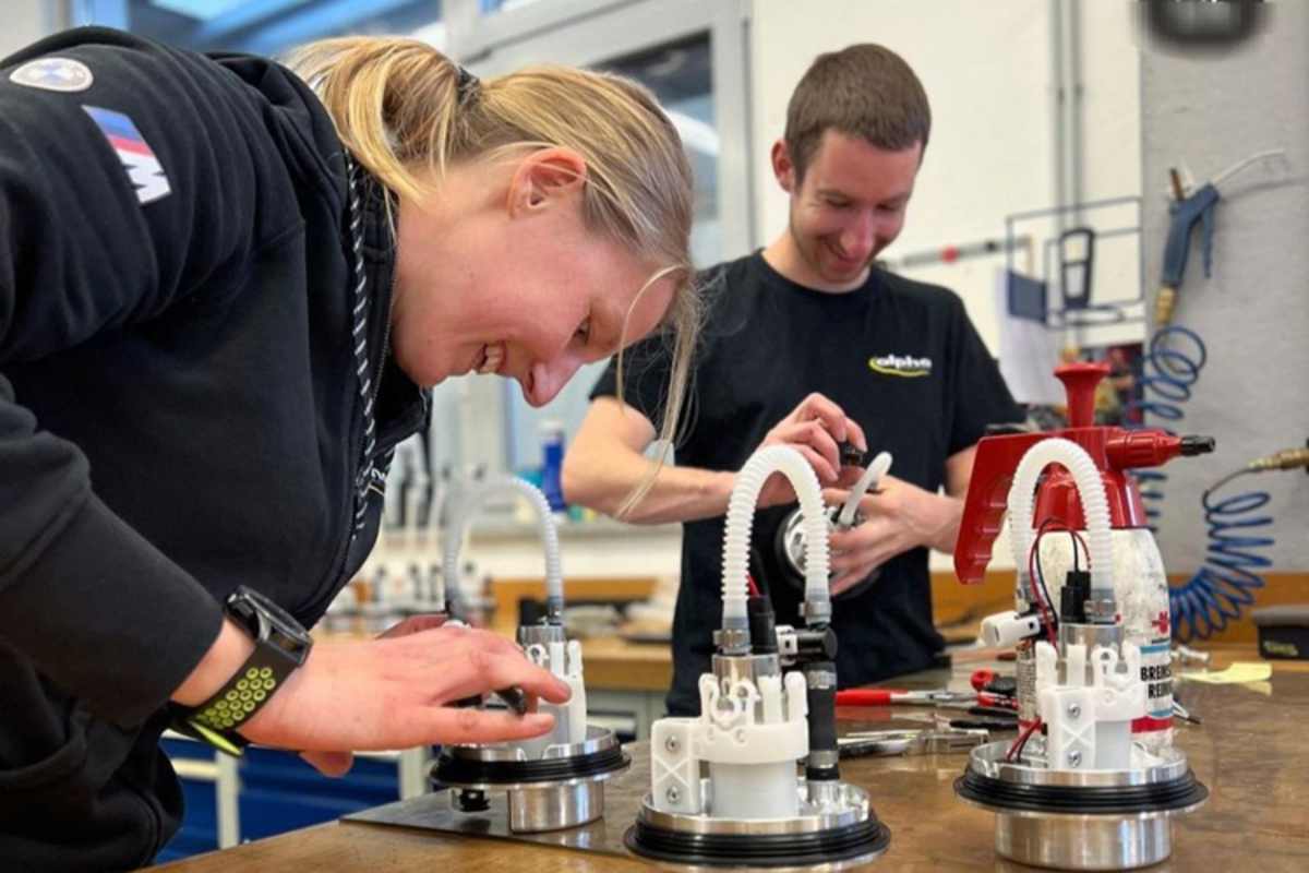 Arbeiten bei alpha Racing