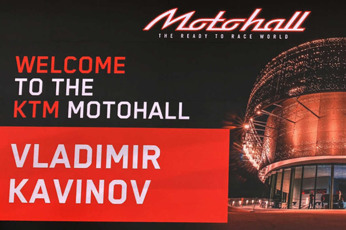 Vladimir Kavinov wurde im Juni 2024 in der KTM Motohall gewürdigt