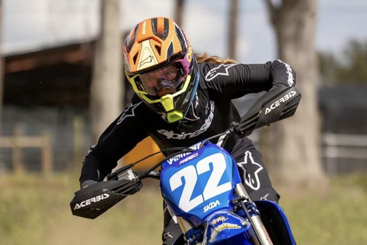 Wie Vater Chad trägt Kiah die Startnummer 22