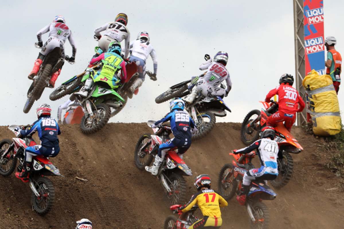 Nach dem Start zum Qualifikationsrennen rangierte Noah in der Spitzengruppe