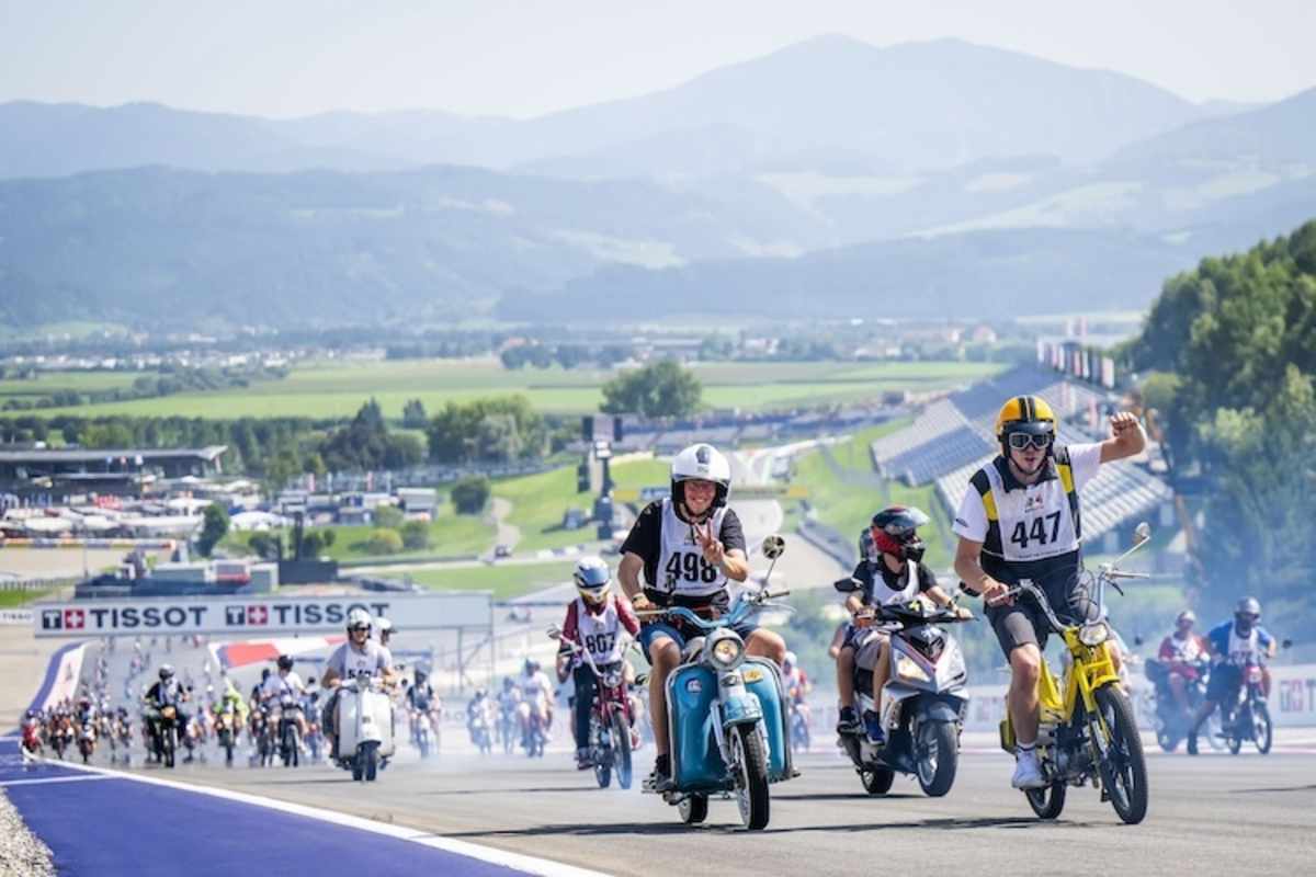 Hunderte Moped-Fans umrundeten den Red Bull Ring