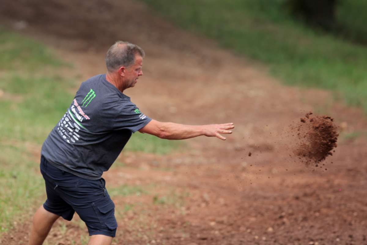 Letzte Vorbereitungen auf der Strecke