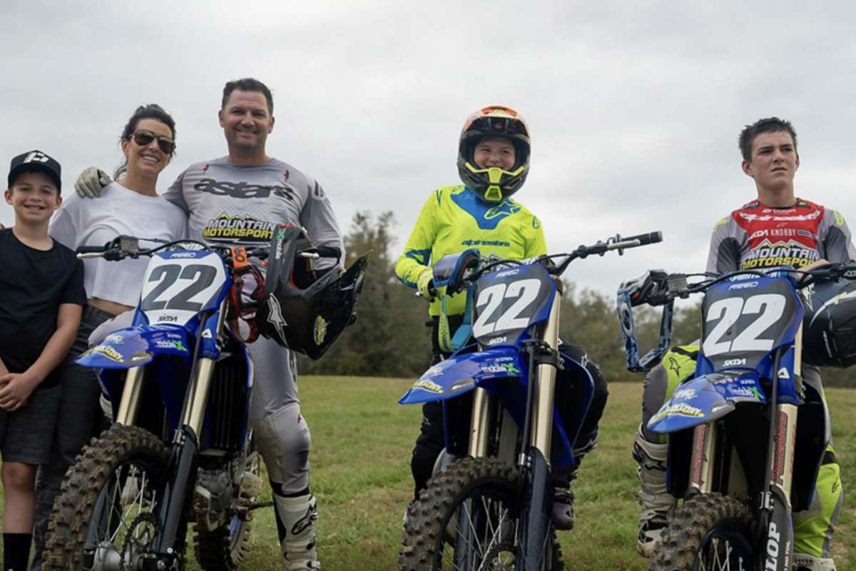 Familie Reed, Chad mit Ehefrau Ellie, den Söhnen Tate und Pace und Tochter Kiah
