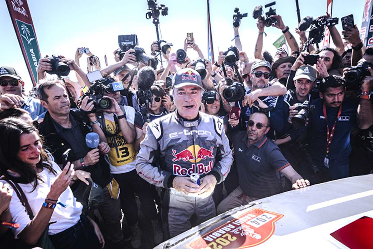 Carlos Sainz, Audi: Vierter Dakar-Gesamtsieg mit dem vierten Hersteller. 