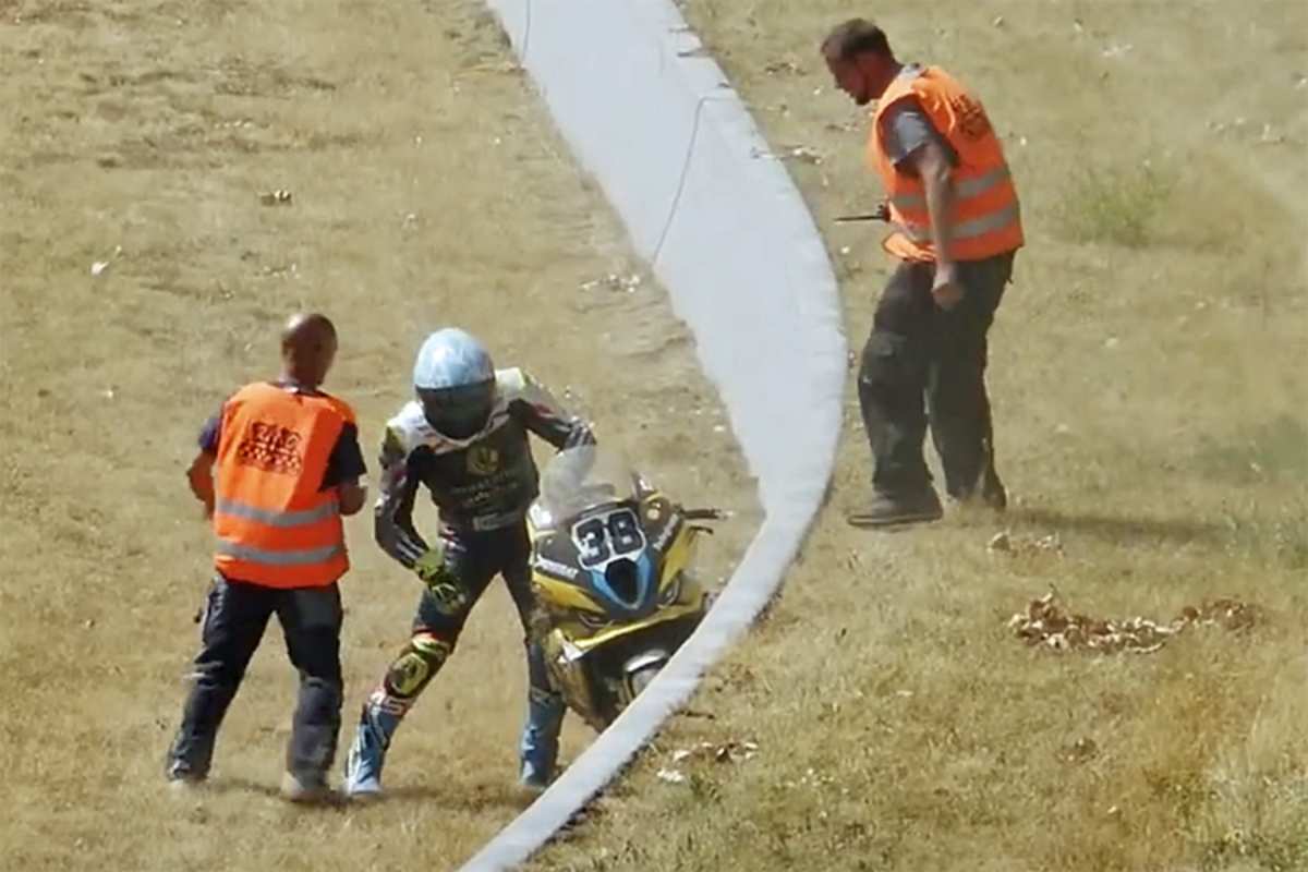 Da war die rechte Hand schon "Matsch"