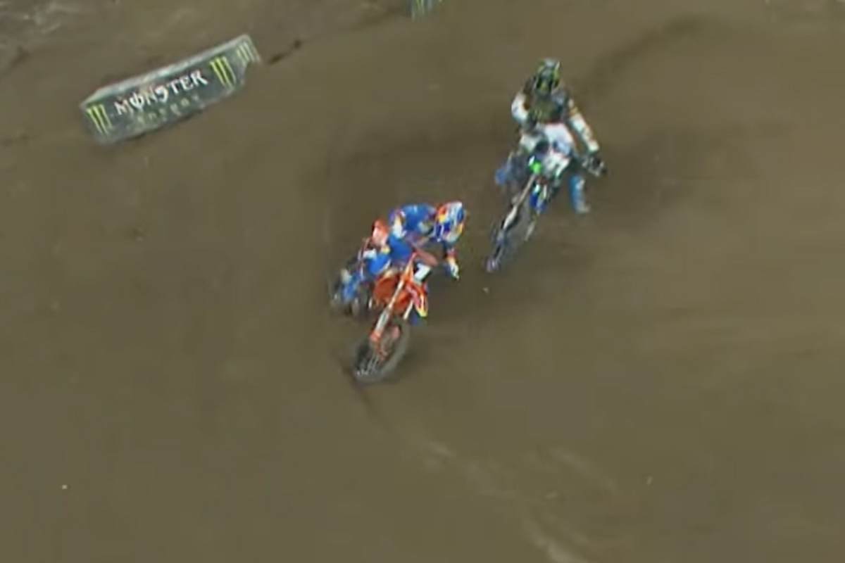 Vialle geht an Thrasher vorbei in Führung