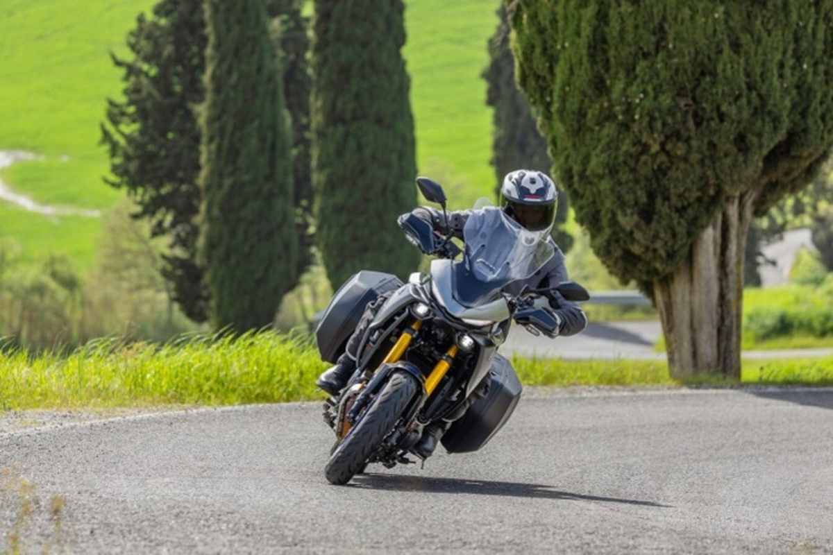 Schnittigere Front, grösserer Tank und an der GT eine 90 mm höhere Scheibe