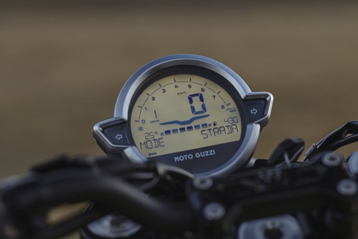 Das neue LCD-Rundinstrument wird Traditionalisten nicht rechtlos begeistern