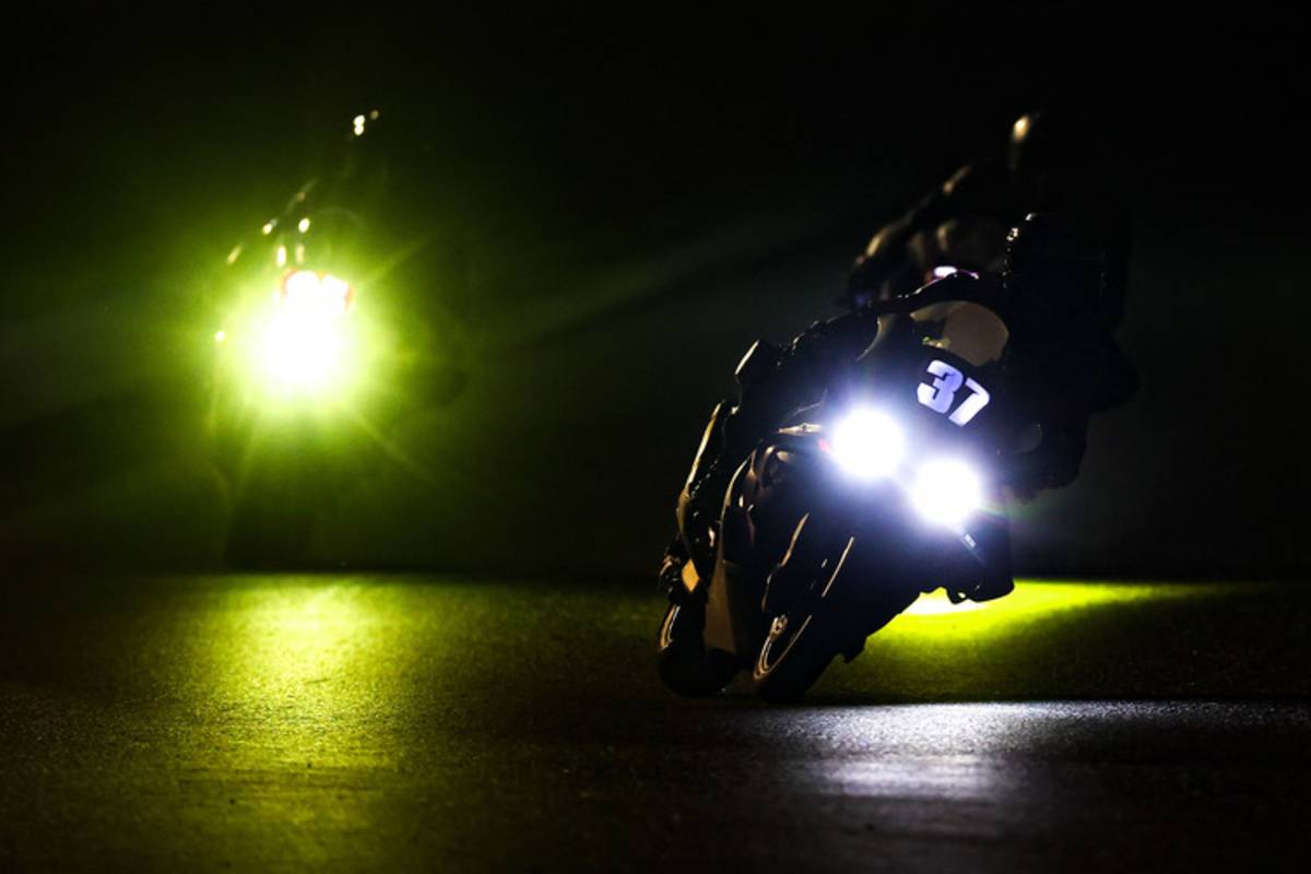 BMW liegt nach 17 Stunden auf Platz 3