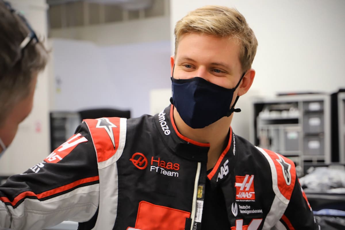 Mick Schumacher bei der Sitzprobe