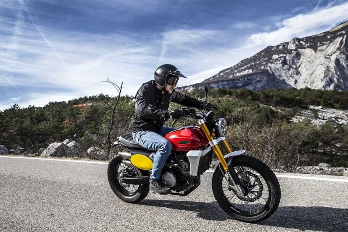 Zu Preisen von 4.990, 5.790 und 6.490 Euro (125, 250 und 500 ccm) sollen diese Entschleunigungsmaschinen zu haben sein  