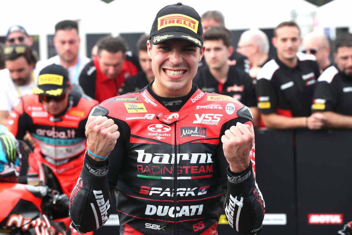 Yari Montella gewinnt auf Phillip Island