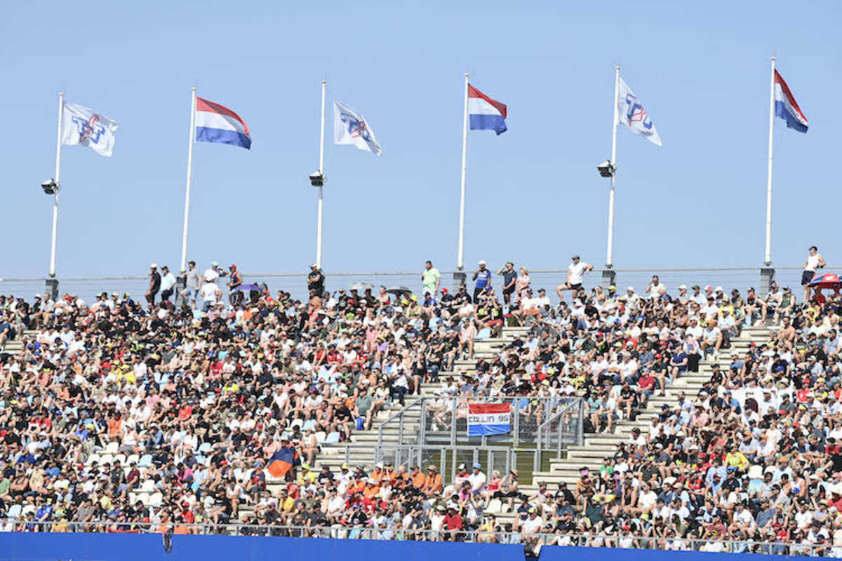 Willkommen zum Rennen in Assen