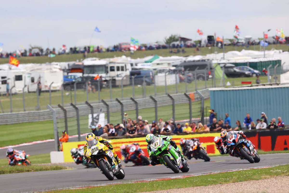 Andrea Iannone und Axel Bassani