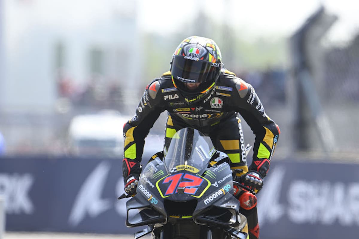 Marco Bezzecchi gewinnt das Rennen