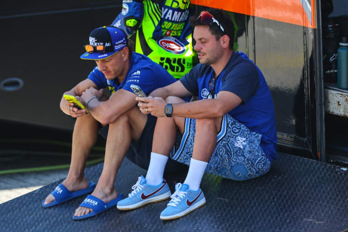 WorldSBK-Pilot Aegerter amüsiert sich beim IDM-Besuch in Assen