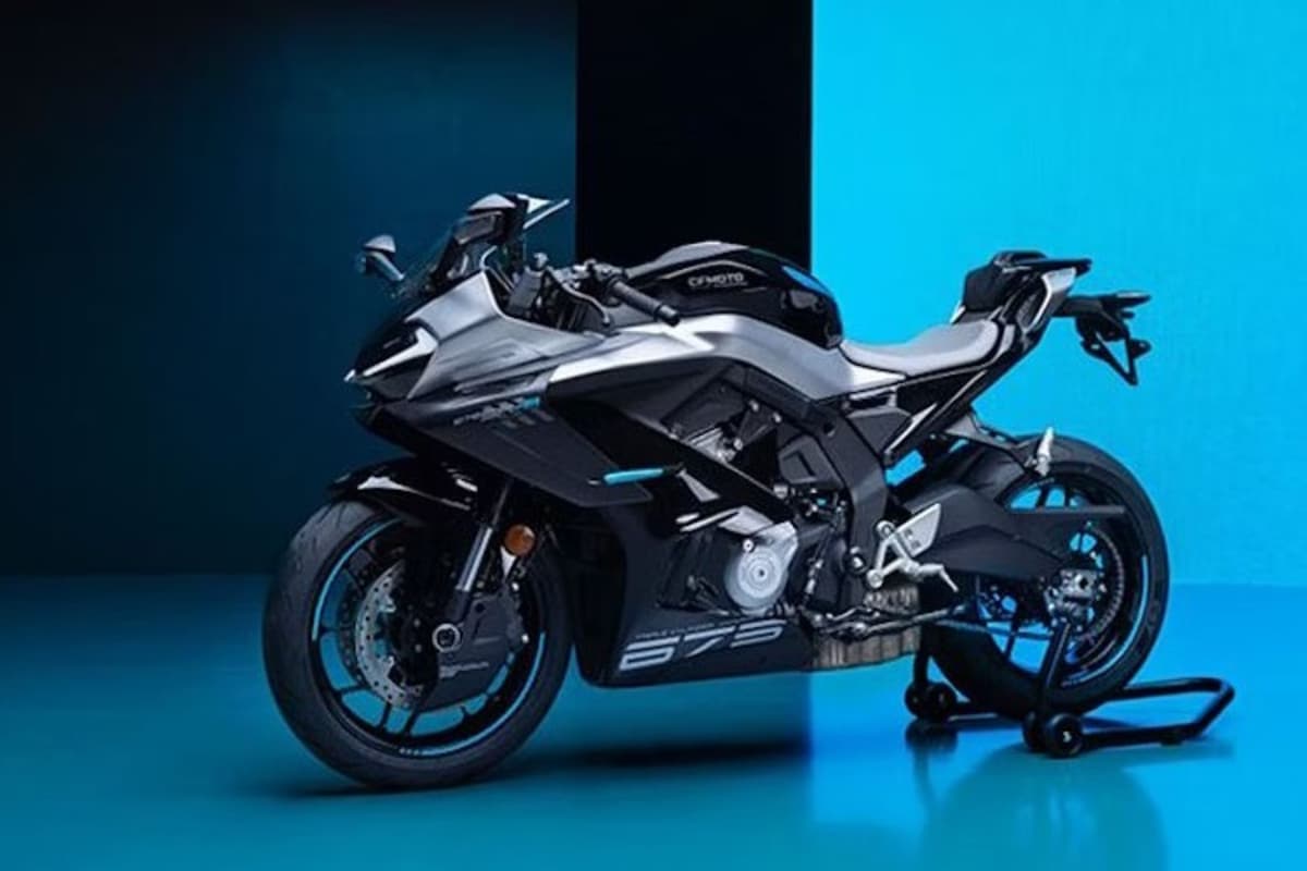 Halbwegs langstreckentaugliche Sitzposition, Stummelheck mit beschräntem Platzangebot