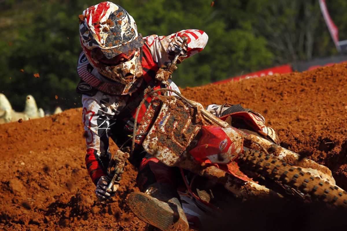 Max Nagl startete stark in die Saison 2014 und gewann den Eröffnungslauf in Katar