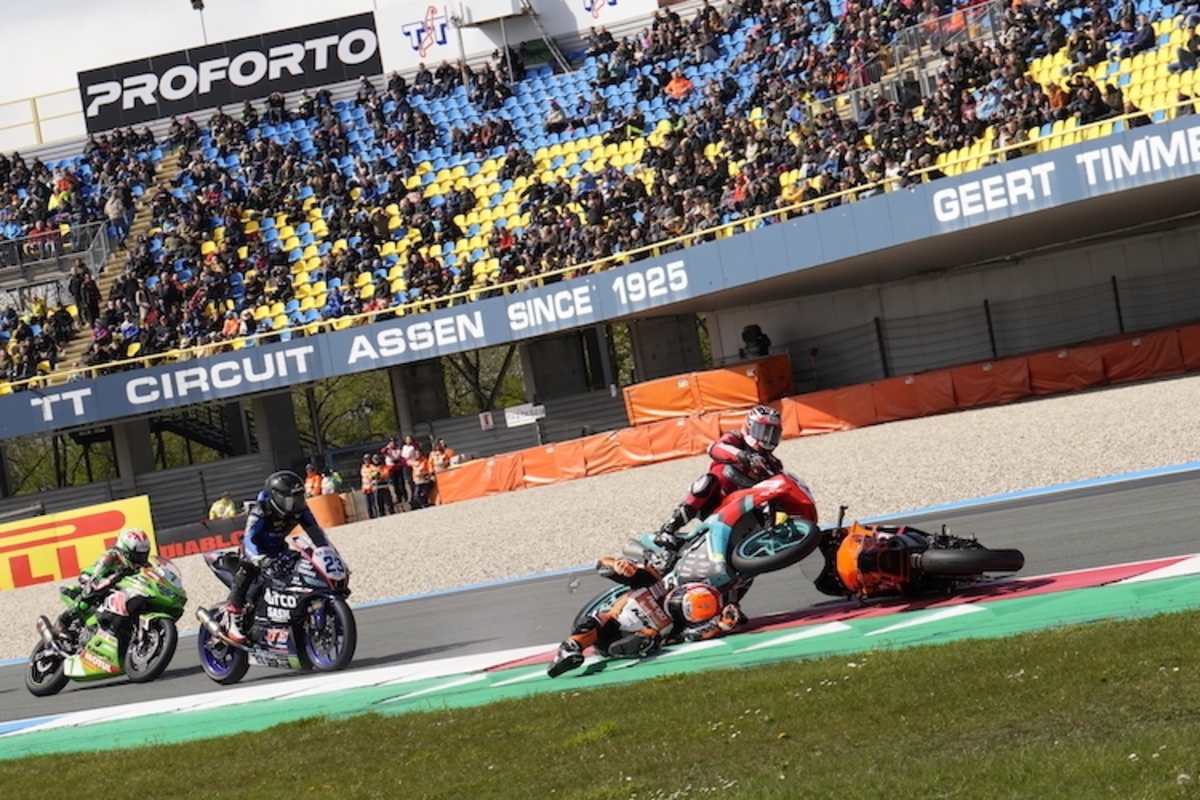 Der Sturz von Jeffrey Buis in Assen