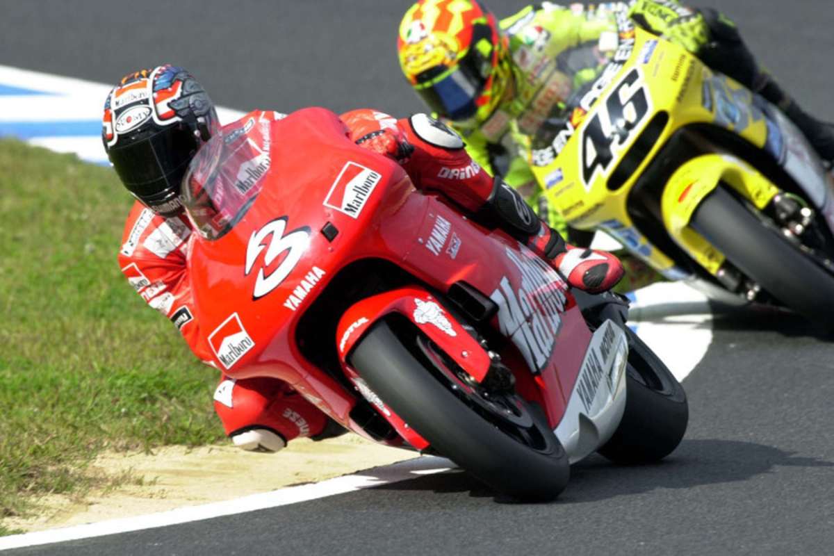 2001: Max Biaggi war damals Rossis größter Rivale, nach ihm folgten Gibernau, Stoner, Lorenzo und Márquez