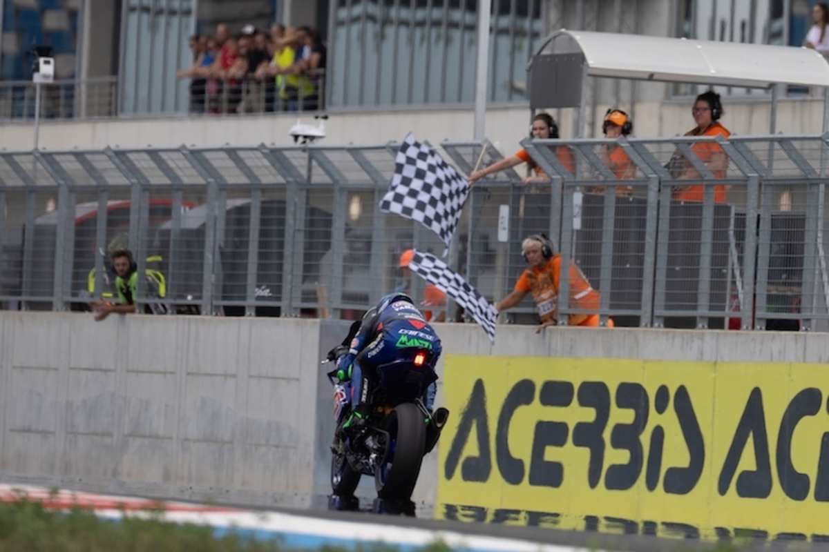 Stefano Manzi gewinnt beiden Rennen