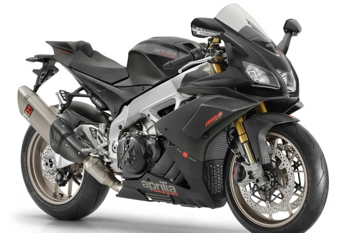 Die Aprilia RSV4 Factory bietet alle Einstellmöglichkeiten eines Rennmotorrads