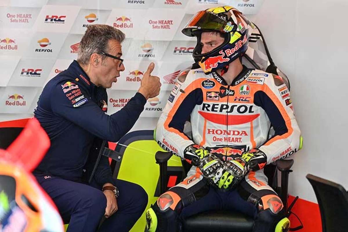 Joan Mir mit Crew-Chief Giacomo Guidotti