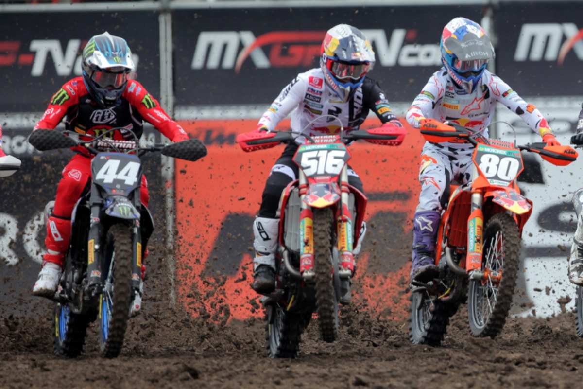 Simon Längenfelder (#516) am Start